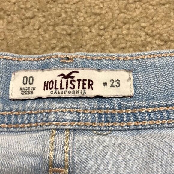 𝅺HOLLISTER light blue shorts size 00. - Picture 2 of 7